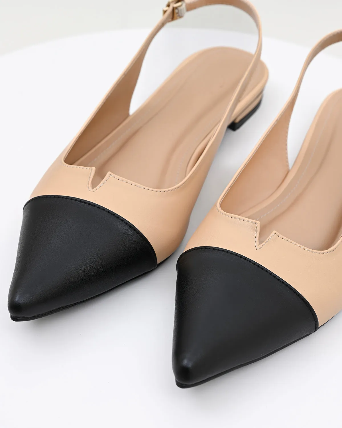 ADONIE FLATS