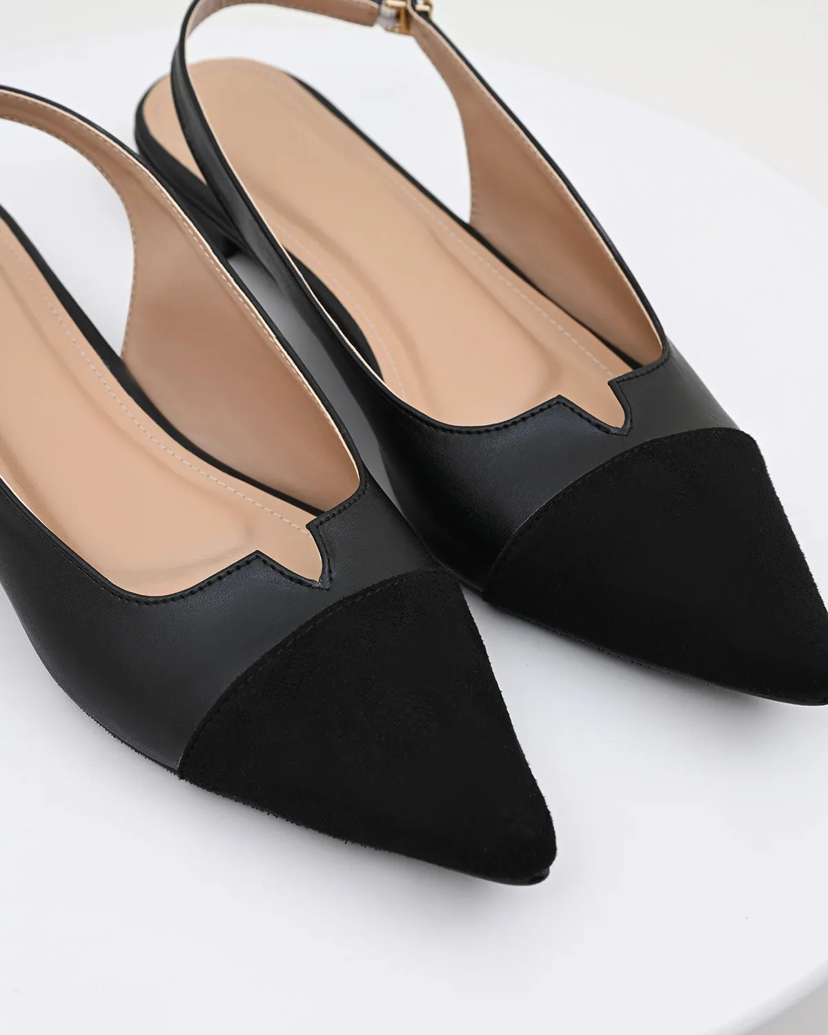ADONIE FLATS