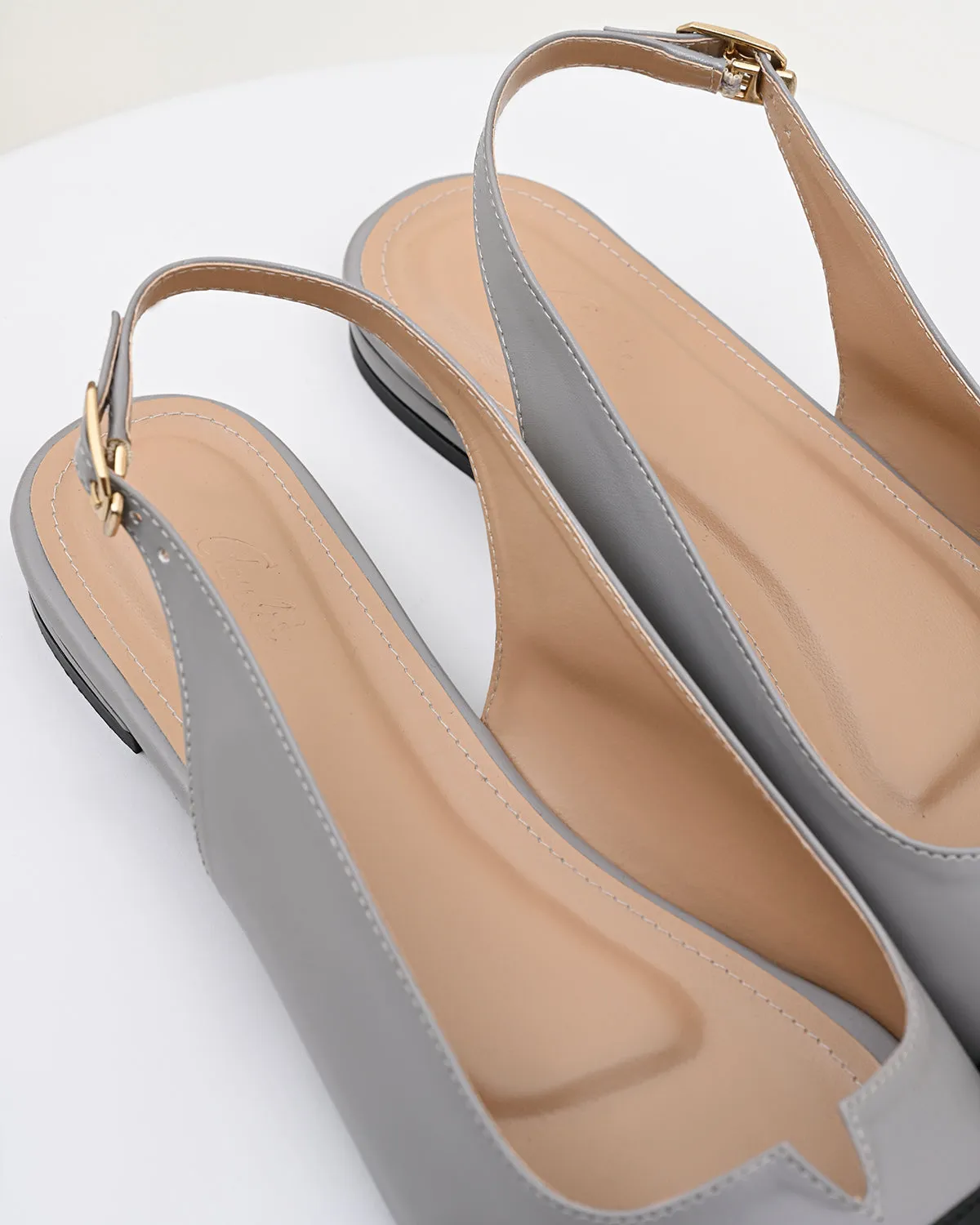 ADONIE FLATS