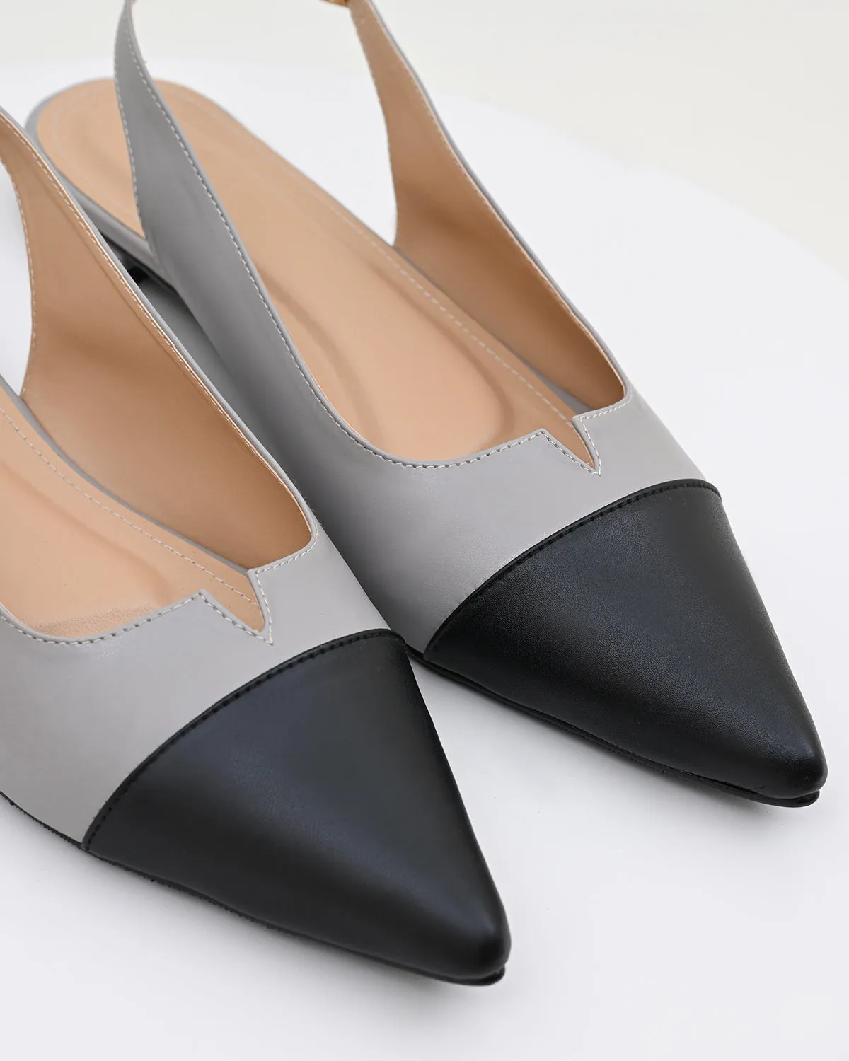 ADONIE FLATS