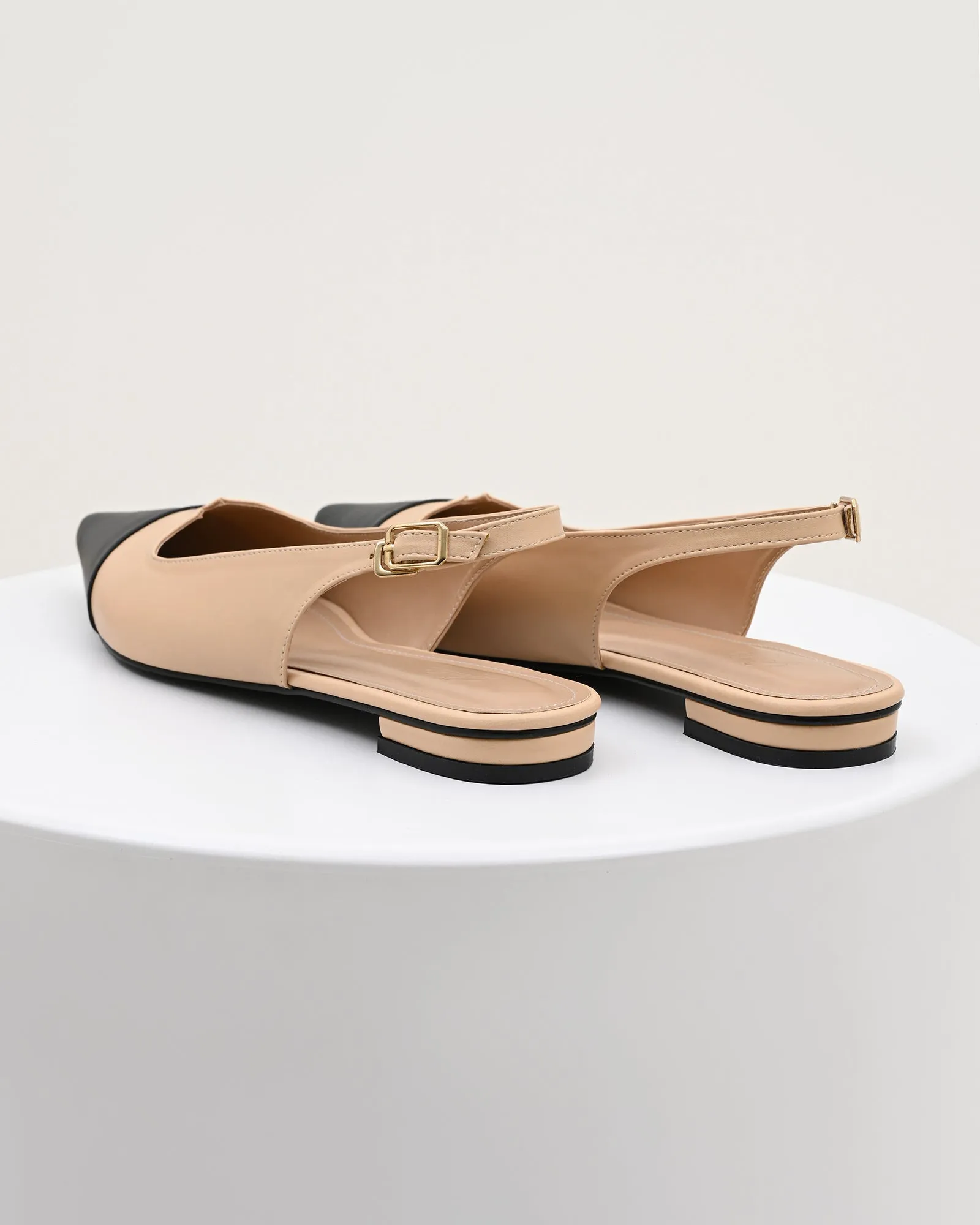 ADONIE FLATS