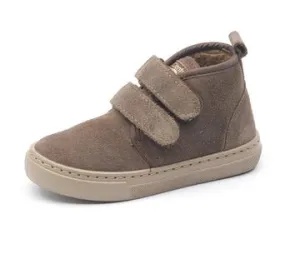 Brown suede boot