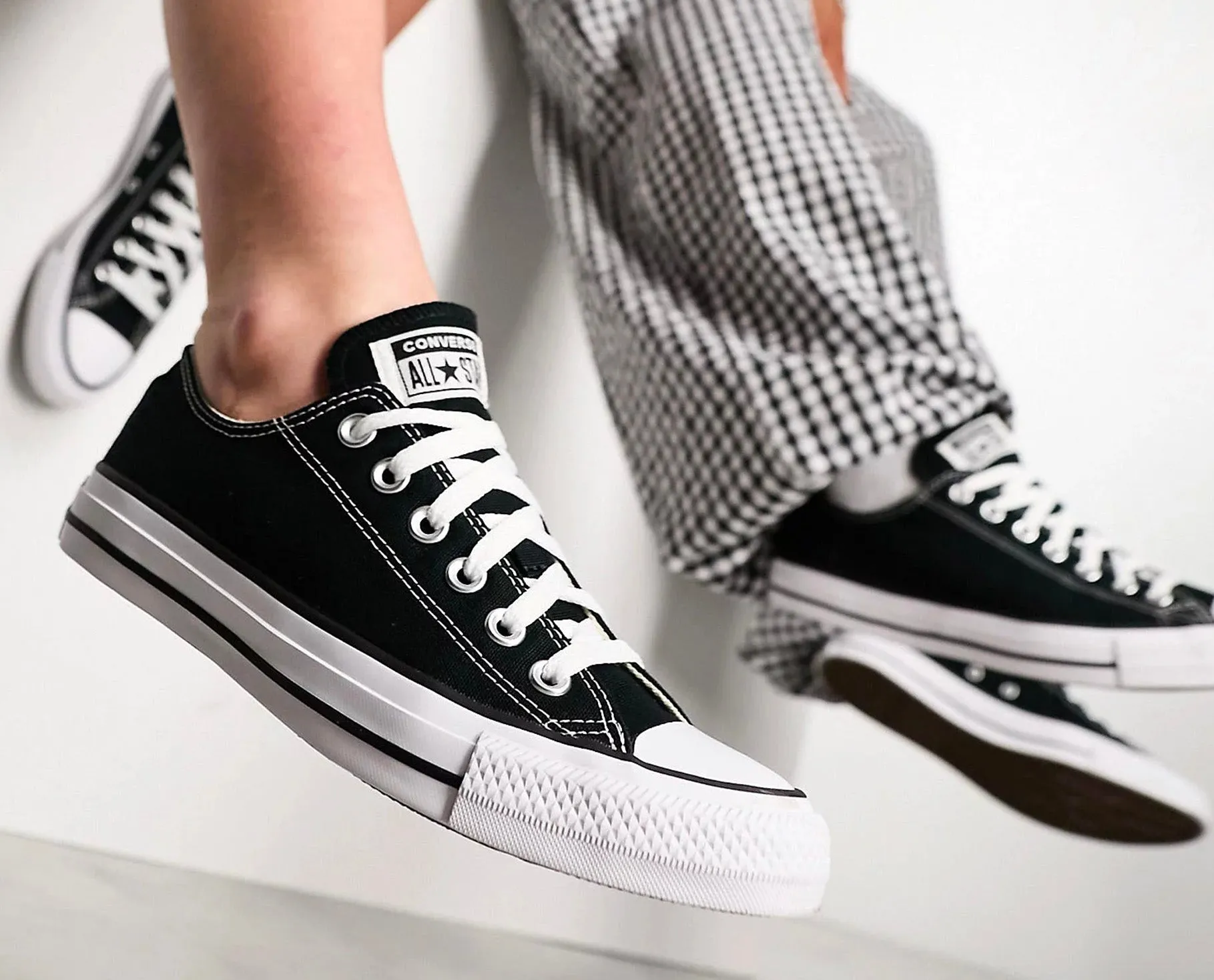 Converse Unisex Chuck Taylor Black Low <br> M9166C