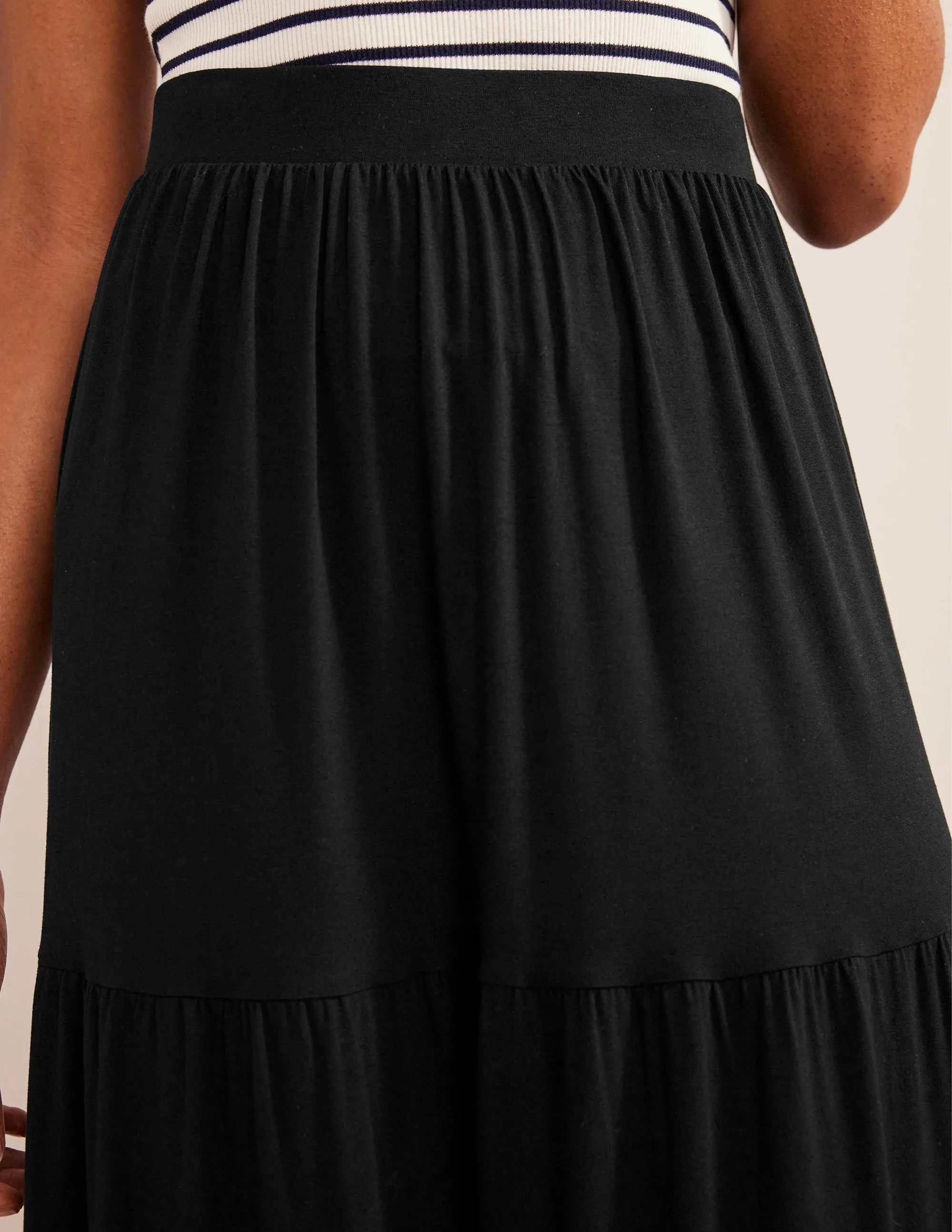 Jersey Maxi Skirt-Black