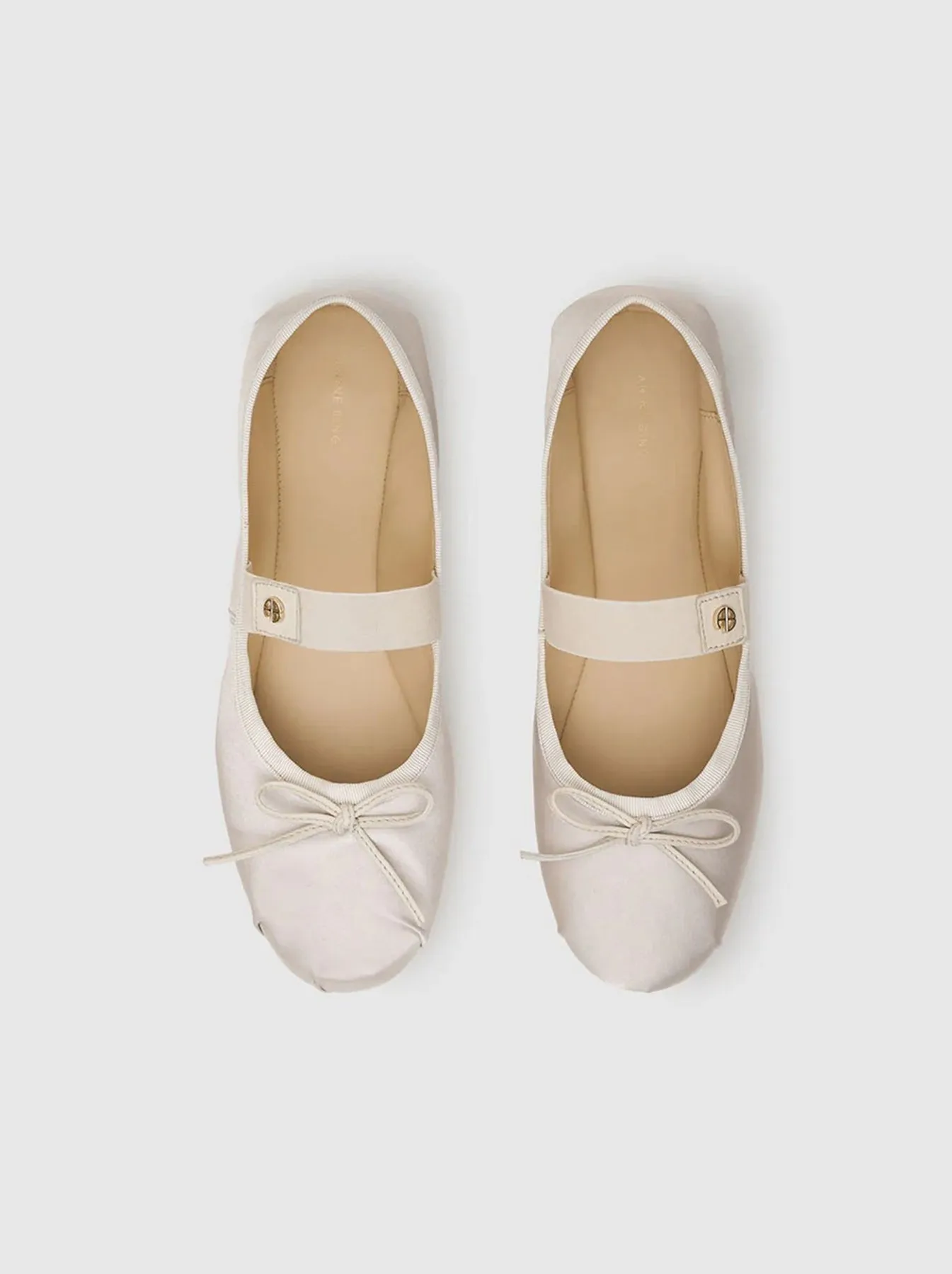 Jolie Satin Flats - Champagne