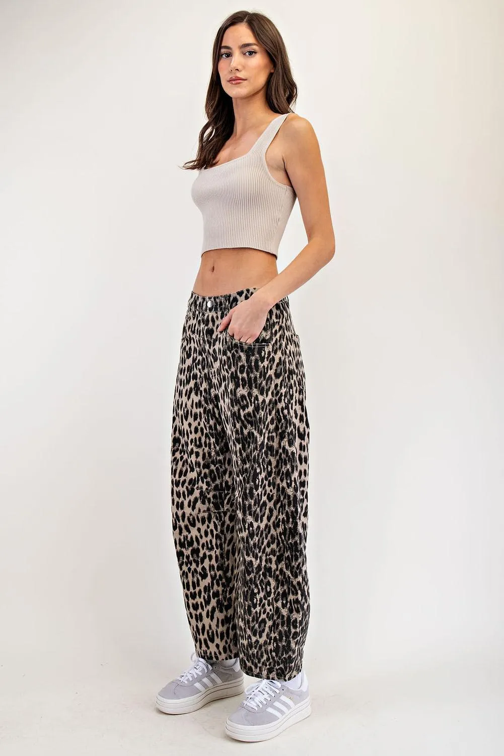 Leopard Printed Barrel Jeans