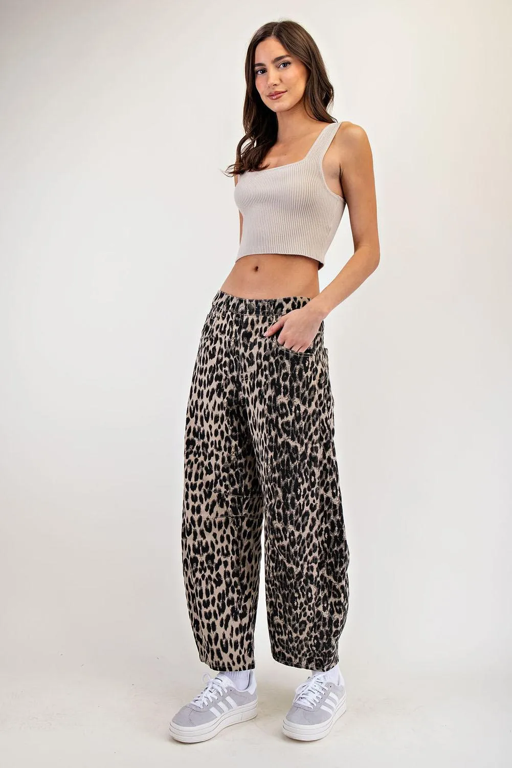 Leopard Printed Barrel Jeans