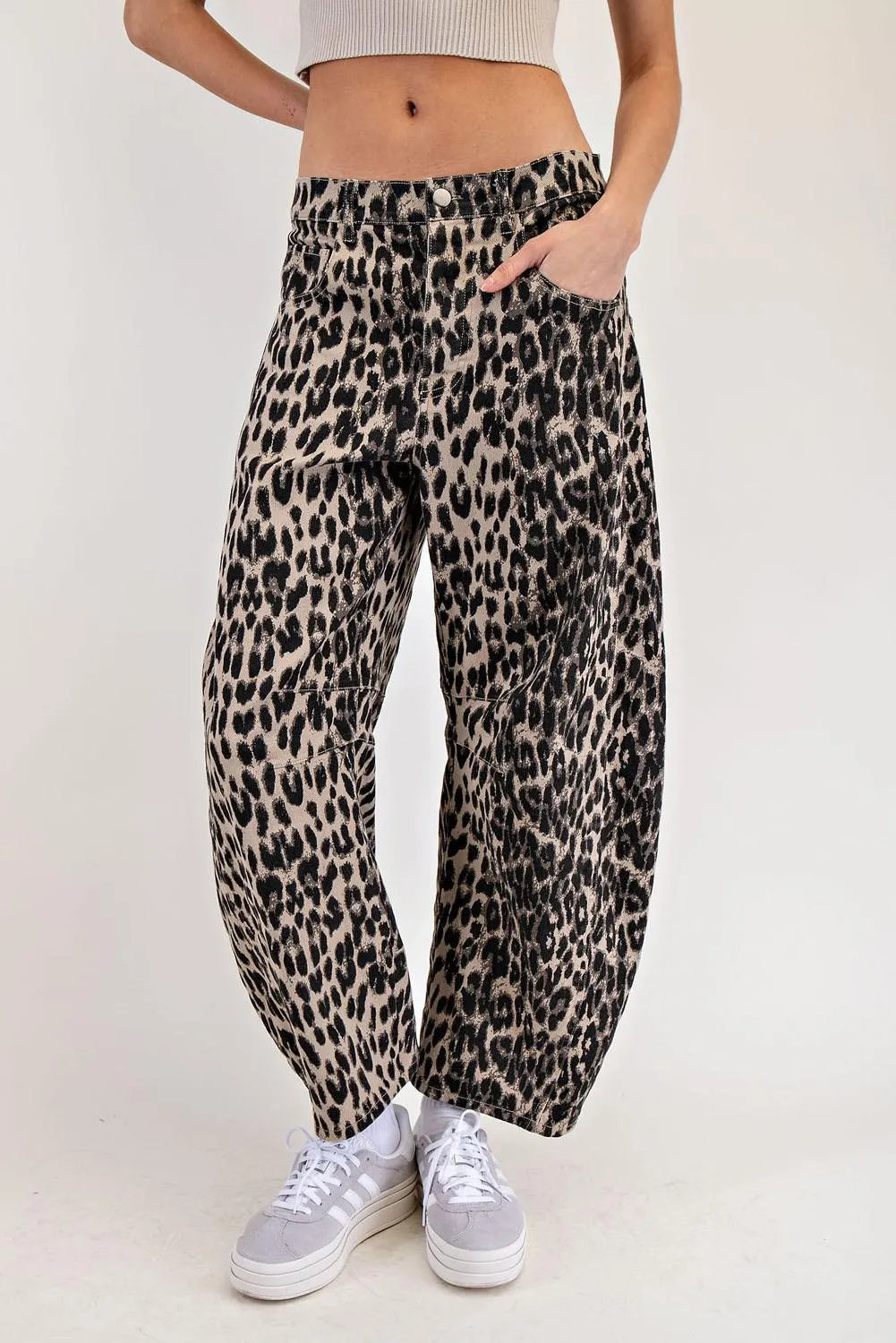 Leopard Printed Barrel Jeans