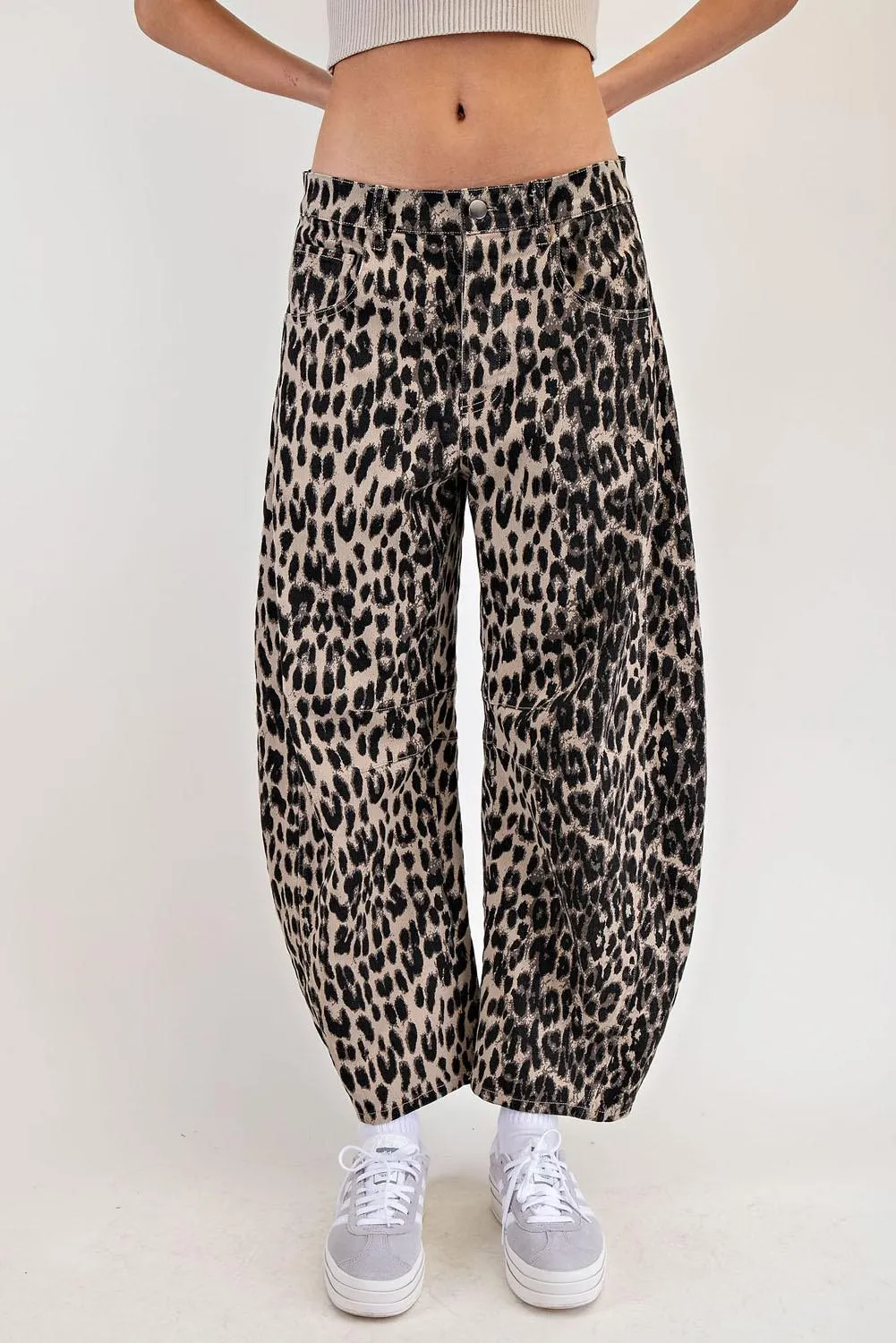 Leopard Printed Barrel Jeans