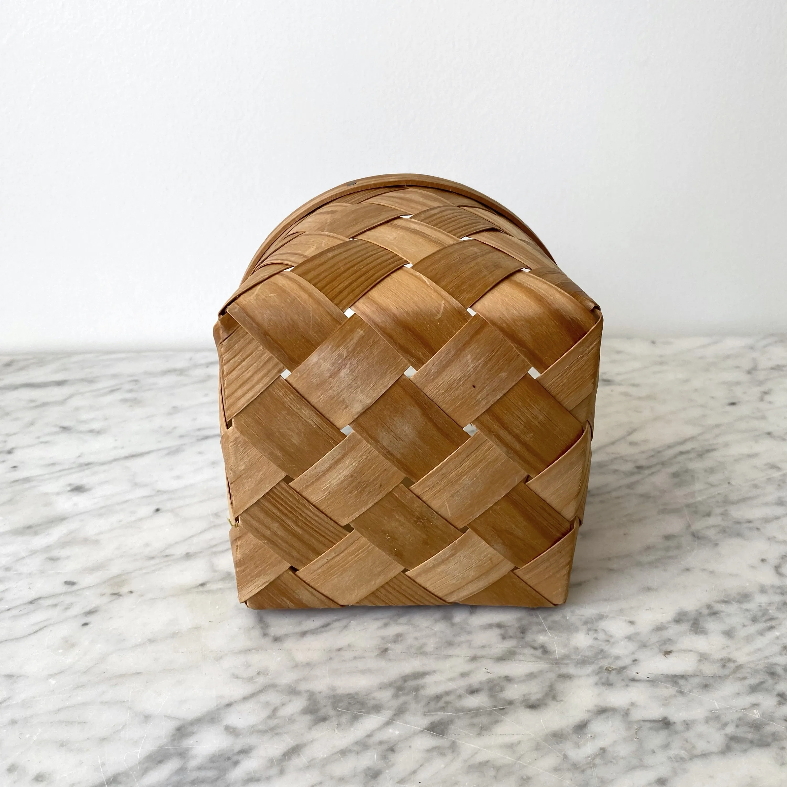 Lovely Woven Wood Wall Basket Organizer
