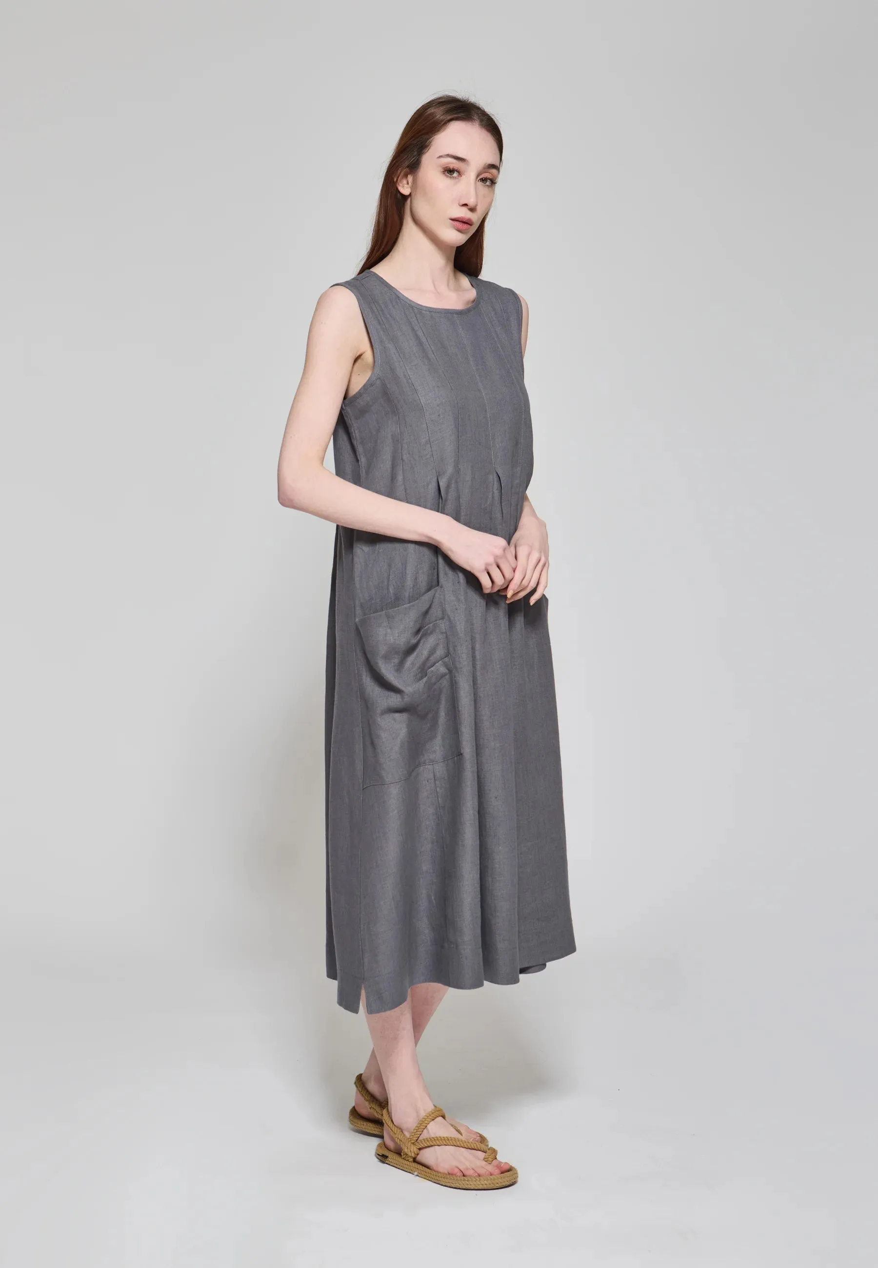 MIREA – Pleated Sleeveless Linen Dress
