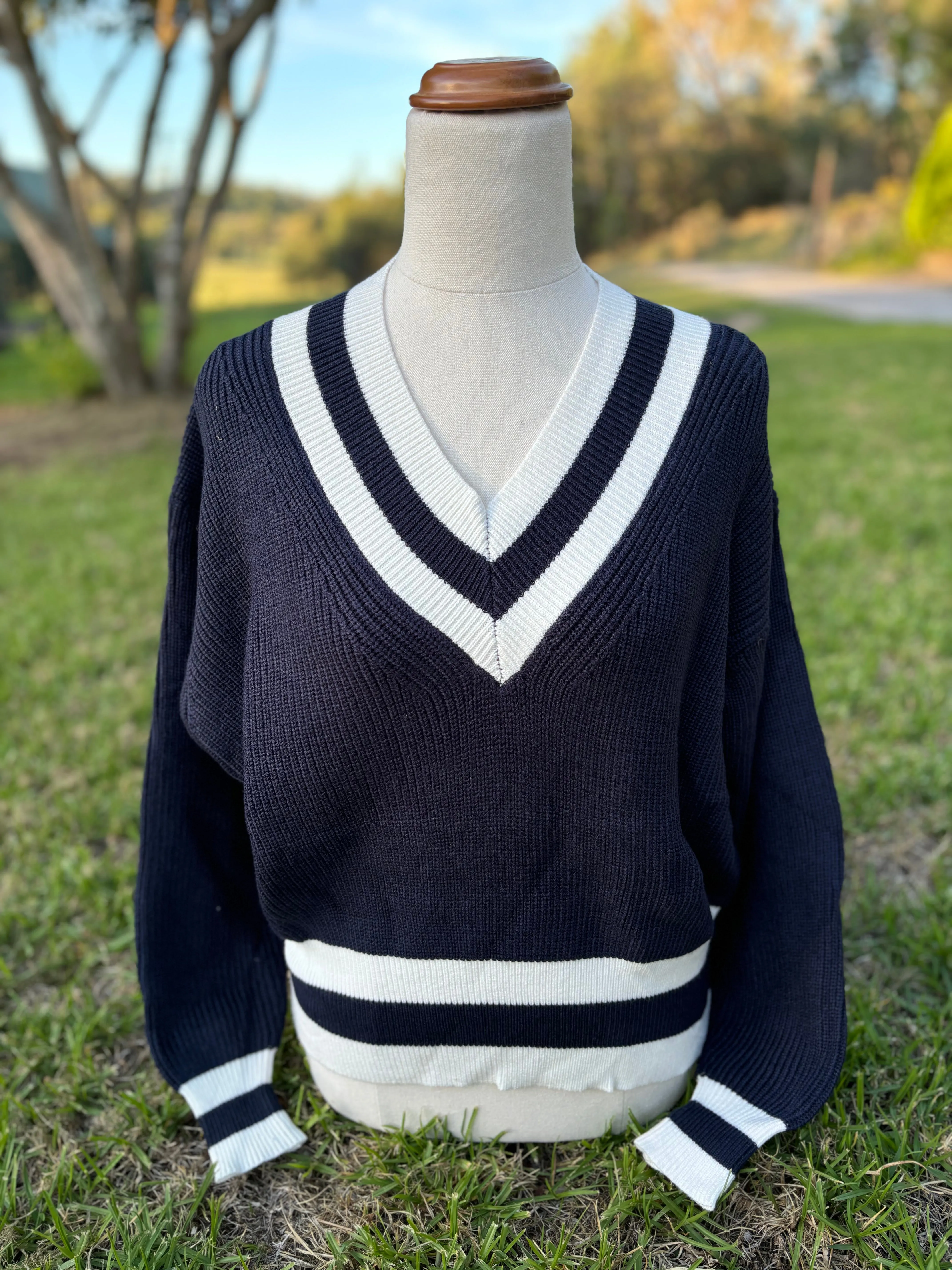 V Neck Knit - Navy