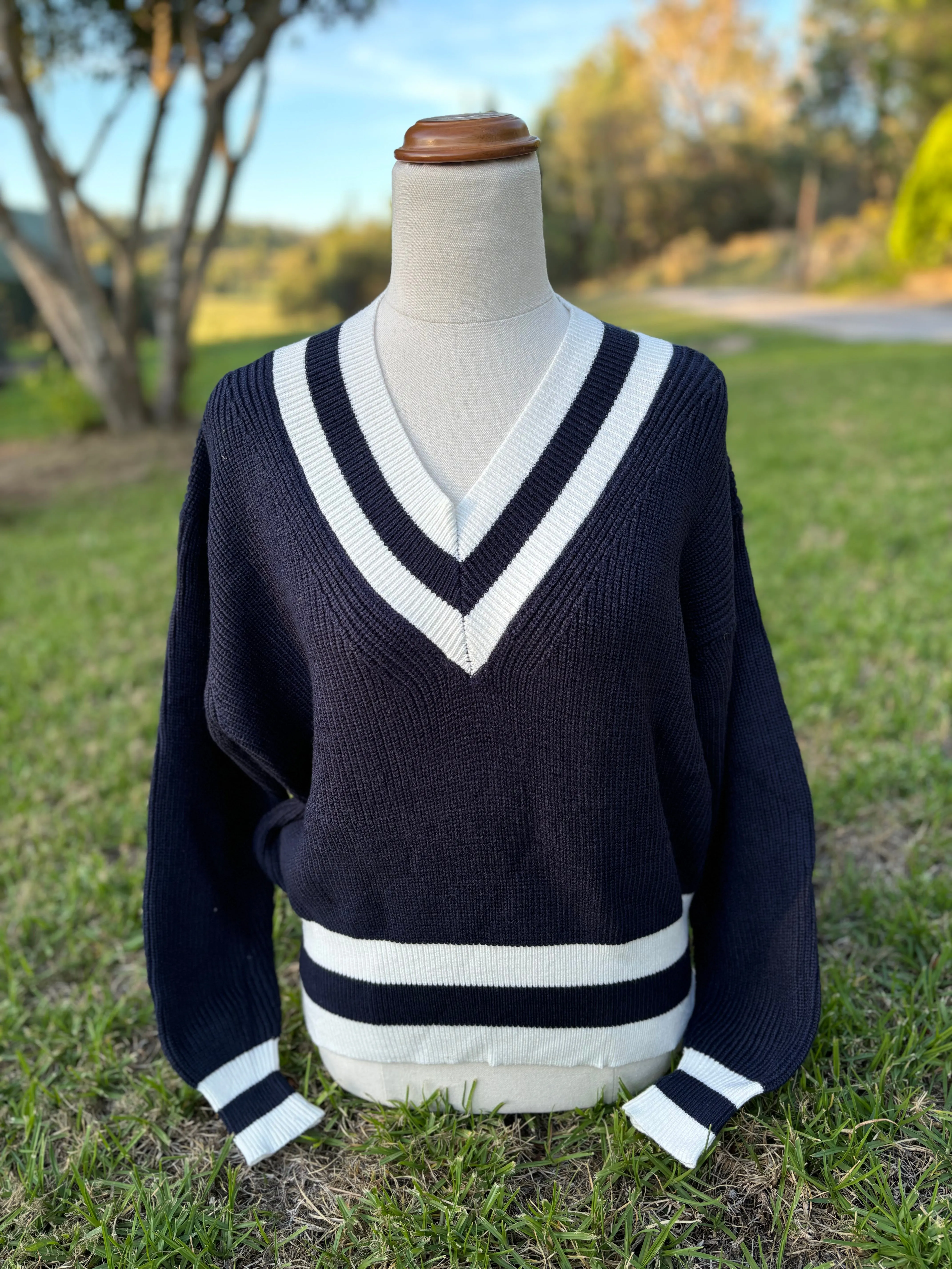 V Neck Knit - Navy