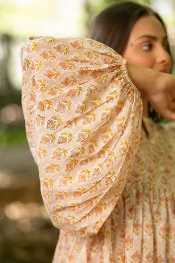 Women Cotton Printed Vneck Loose Fit Top Peach